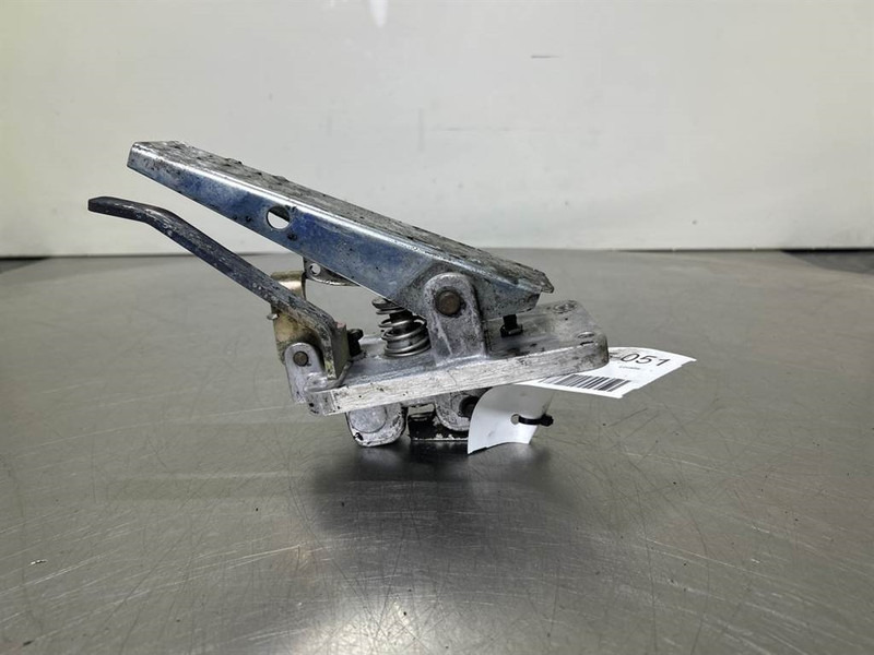 Terex TW150-6041506-Brake pedal/Bremspedal/Rempedaal - Cabin và nội thất cho Máy móc xây dựng: hình 2 Terex TW150-6041506-Brake pedal/Bremspedal/Rempedaal - Cabin và nội thất cho Máy móc xây dựng: hình 2