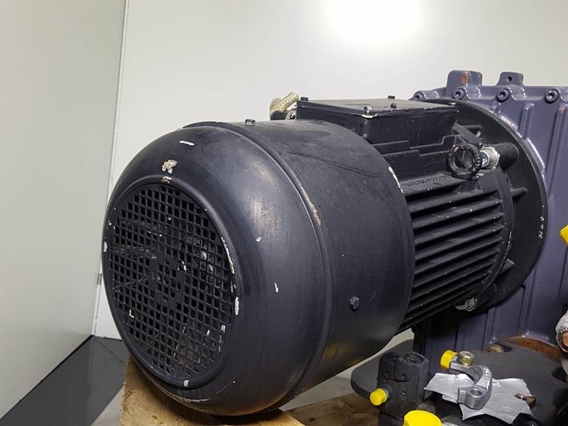 Vögele VISION 5100-2/5103-2-EME DR160/17.5-4TS-Generator - Bộ phát điện: hình 2 Vögele VISION 5100-2/5103-2-EME DR160/17.5-4TS-Generator - Bộ phát điện: hình 2