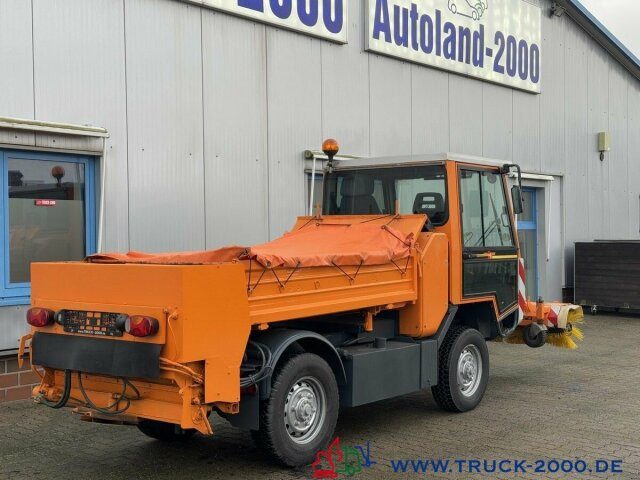 Multicar Kiefer Boki Winterdienst Streuer + Besen 23 TKM - Xe quét đường: hình 5 Multicar Kiefer Boki Winterdienst Streuer + Besen 23 TKM - Xe quét đường: hình 5