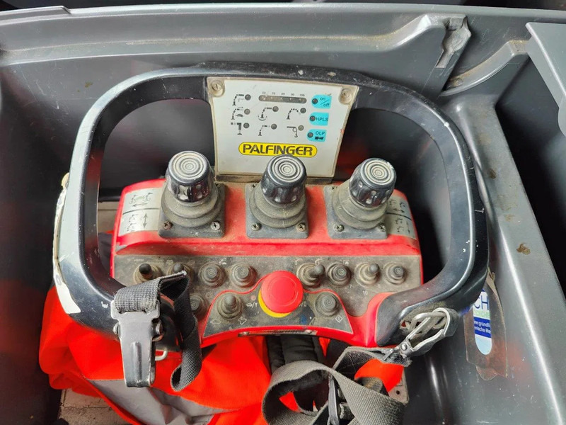 MAN TGL 12.250 City-Abroller Container + Palfinger PK5001 Remote - Xe tải nâng móc, Xe cẩu tự hành: hình 5 MAN TGL 12.250 City-Abroller Container + Palfinger PK5001 Remote - Xe tải nâng móc, Xe cẩu tự hành: hình 5