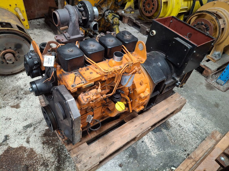 Cummins 4BT-G4 - Động cơ: hình 1 Cummins 4BT-G4 - Động cơ: hình 1