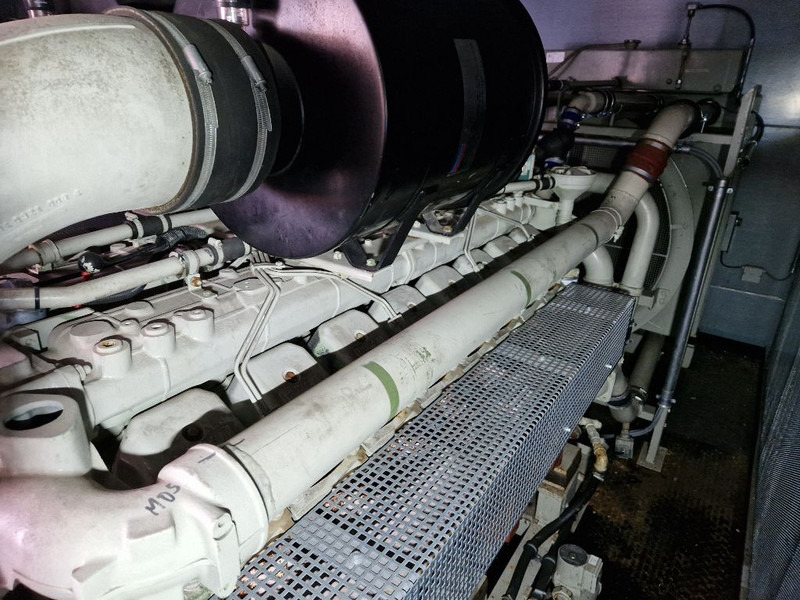 Deutz TBD234V16 - Bộ phát điện: hình 5 Deutz TBD234V16 - Bộ phát điện: hình 5