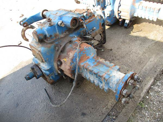 Ford 5000 - Trục sau cho Xe tải: hình 3 Ford 5000 - Trục sau cho Xe tải: hình 3