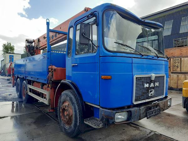 MAN 26.280 DF 6X4 PALFINGER CRANE - Xe tải thùng lửng/ Phẳng: hình 2 MAN 26.280 DF 6X4 PALFINGER CRANE - Xe tải thùng lửng/ Phẳng: hình 2