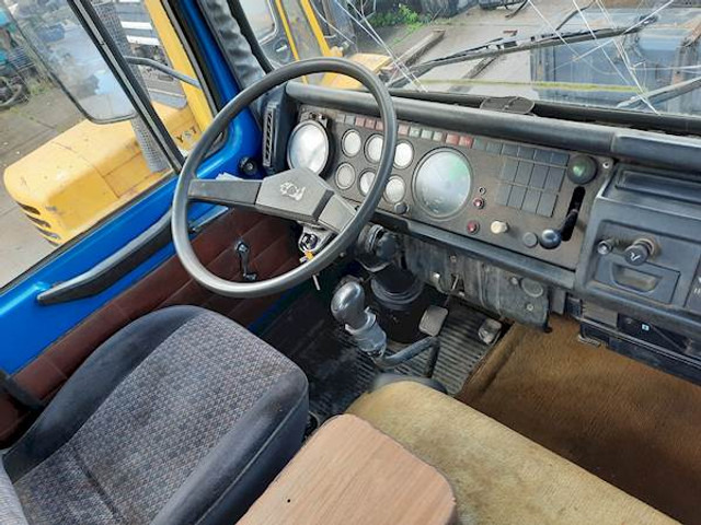 MAN 26.280 DF 6X4 PALFINGER CRANE - Xe tải thùng lửng/ Phẳng: hình 5 MAN 26.280 DF 6X4 PALFINGER CRANE - Xe tải thùng lửng/ Phẳng: hình 5