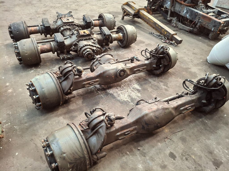 MAN KAT 8x8 complete AXLE SET - Trục và các bộ phận: hình 1 MAN KAT 8x8 complete AXLE SET - Trục và các bộ phận: hình 1
