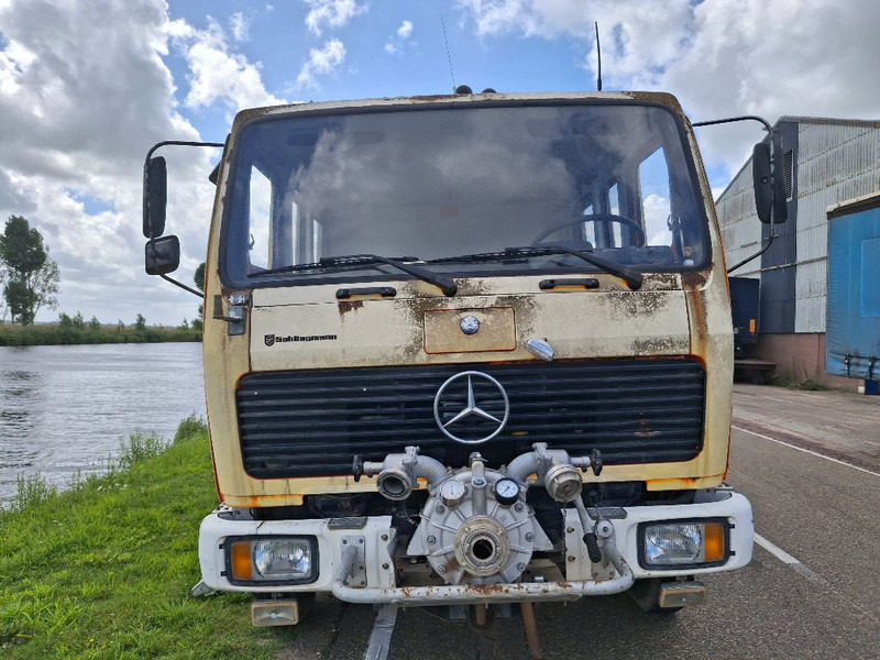 Mercedes-Benz 1017 - Xe tải cứu hỏa: hình 5 Mercedes-Benz 1017 - Xe tải cứu hỏa: hình 5