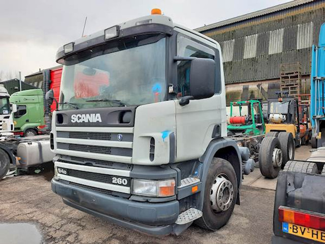 Xe tải khung gầm Scania P 94 DB 260: hình 1