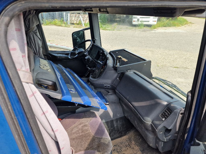 Scania R124 SLEEPER CAB - Cabin và nội thất: hình 5 Scania R124 SLEEPER CAB - Cabin và nội thất: hình 5