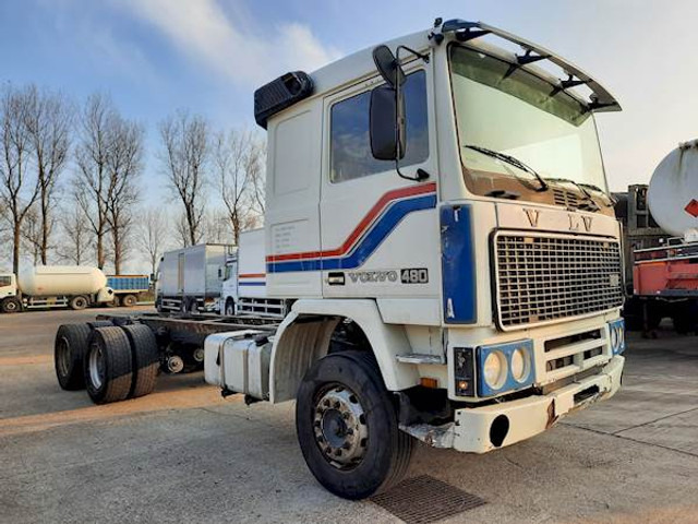 Volvo F 12 6*4 STEEL SUSPENSION - Xe tải khung gầm: hình 4 Volvo F 12 6*4 STEEL SUSPENSION - Xe tải khung gầm: hình 4
