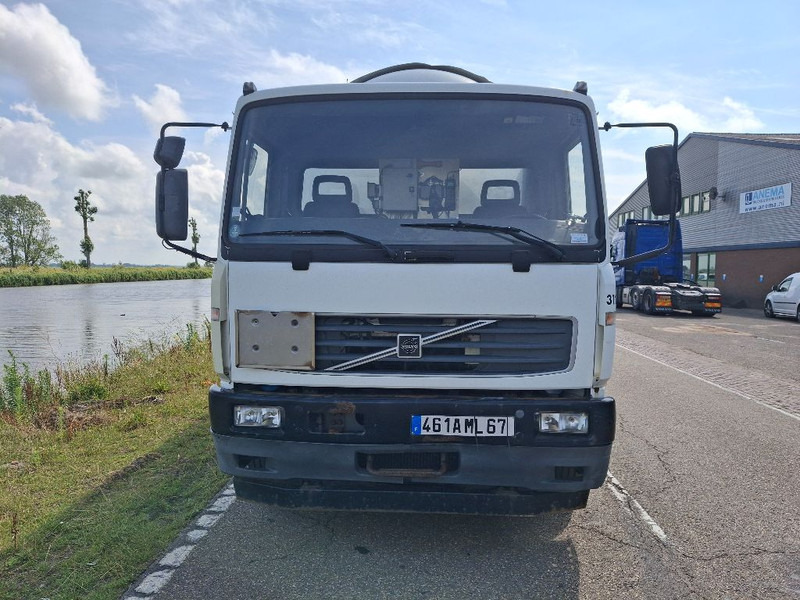 Volvo FL 250 GAS / LPG - Xe bồn: hình 3 Volvo FL 250 GAS / LPG - Xe bồn: hình 3