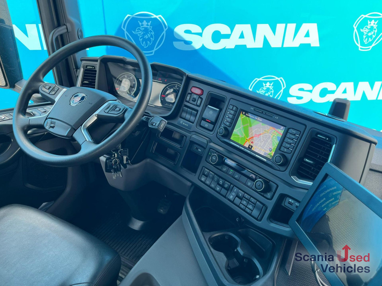 SCANIA G 450 B8x2*6NB DIFF-L HIAB X-HIPRO 262 EP-4 - Xe tải thùng lửng/ Phẳng: hình 4 SCANIA G 450 B8x2*6NB DIFF-L HIAB X-HIPRO 262 EP-4 - Xe tải thùng lửng/ Phẳng: hình 4