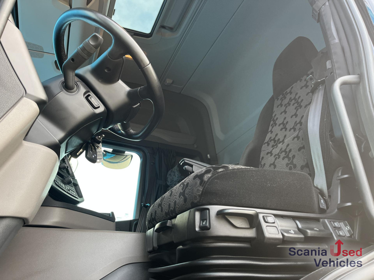 SCANIA G 360 A4x2NB HYBRID ! DIFF-L FULL AIR 8T LED NAVI - Xe đầu kéo: hình 3 SCANIA G 360 A4x2NB HYBRID ! DIFF-L FULL AIR 8T LED NAVI - Xe đầu kéo: hình 3
