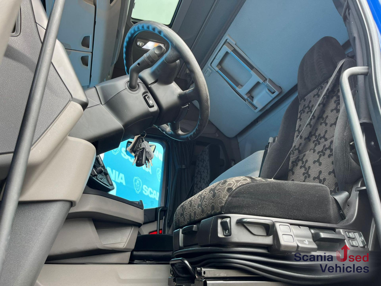 SCANIA R 450 A4x2EB MEGA / VOLUME DIFF-LOCK PTOV AIRCO - Xe đầu kéo: hình 2 SCANIA R 450 A4x2EB MEGA / VOLUME DIFF-LOCK PTOV AIRCO - Xe đầu kéo: hình 2