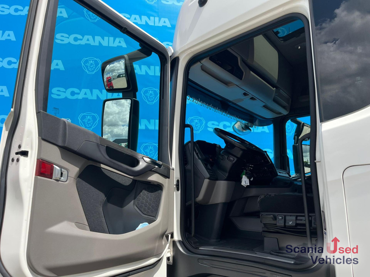 SCANIA R 450 A4x2EB RETARDER MEGA / VOLUME DIFF-L 8T PTOV - Xe đầu kéo: hình 2 SCANIA R 450 A4x2EB RETARDER MEGA / VOLUME DIFF-L 8T PTOV - Xe đầu kéo: hình 2