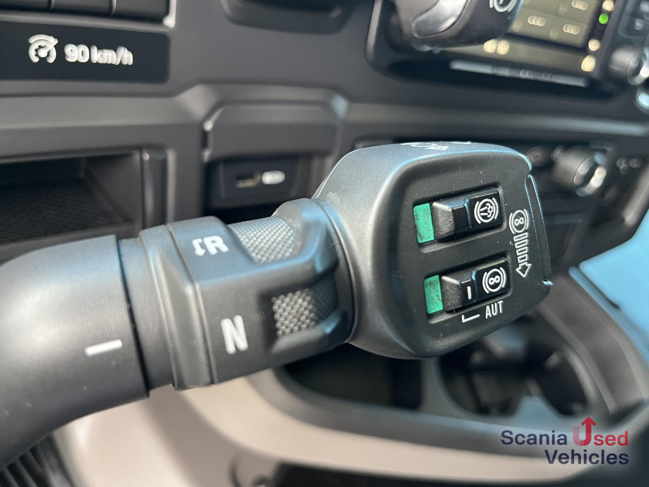 SCANIA R 450 A4x2LB RETARDER DIFF-L P-AIRCO FULL AIR - Xe đầu kéo: hình 4 SCANIA R 450 A4x2LB RETARDER DIFF-L P-AIRCO FULL AIR - Xe đầu kéo: hình 4