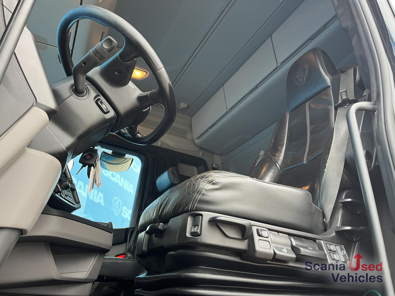 SCANIA R 450 A4x2NB DIFF-LOCK FULL AIR PTO PARK AIRCO - Xe đầu kéo: hình 5 SCANIA R 450 A4x2NB DIFF-LOCK FULL AIR PTO PARK AIRCO - Xe đầu kéo: hình 5