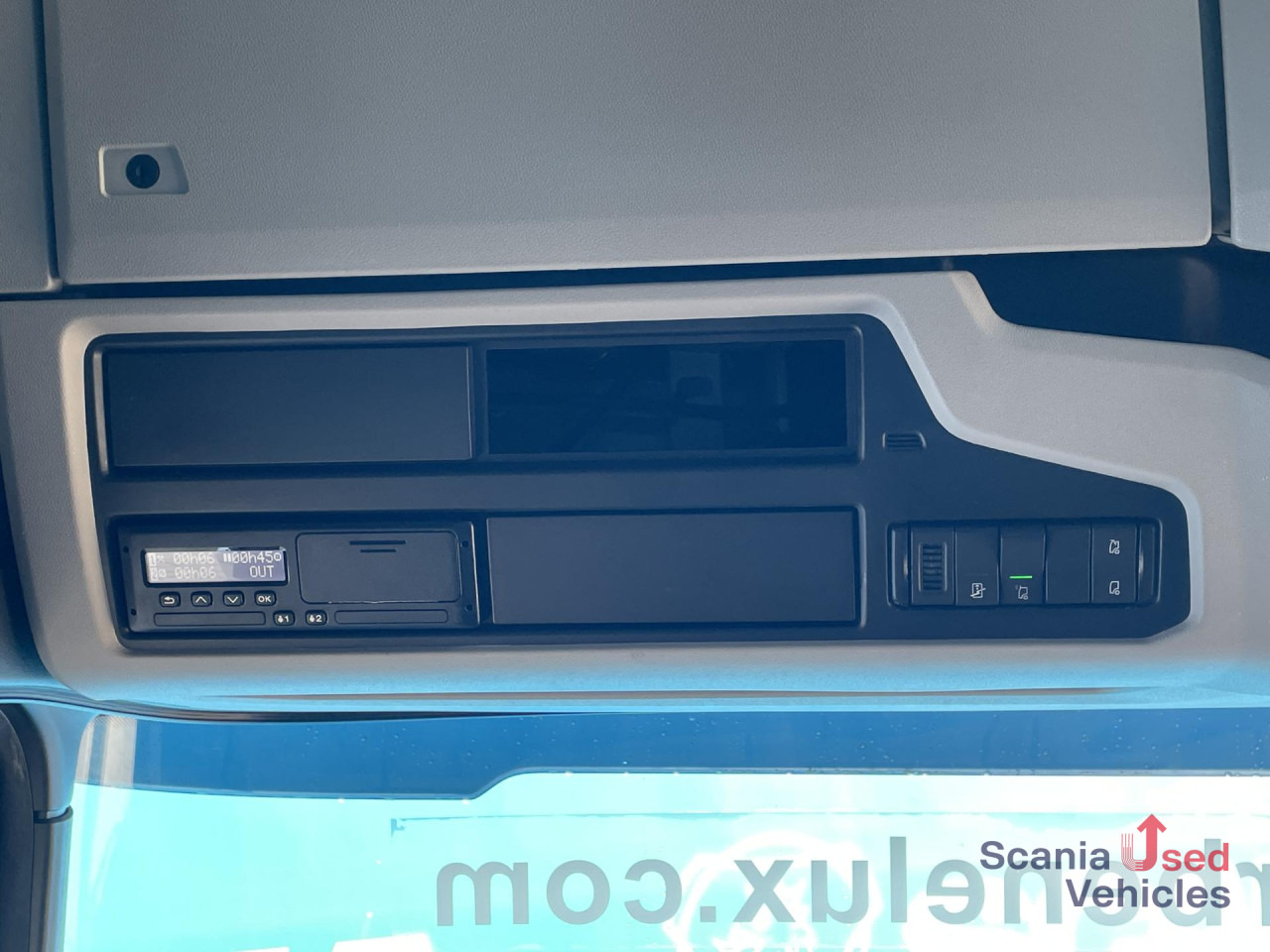 SCANIA R 450 A4x2NB RETARDER DIFF-L FULL AIR LED SMART2 - Xe đầu kéo: hình 5 SCANIA R 450 A4x2NB RETARDER DIFF-L FULL AIR LED SMART2 - Xe đầu kéo: hình 5