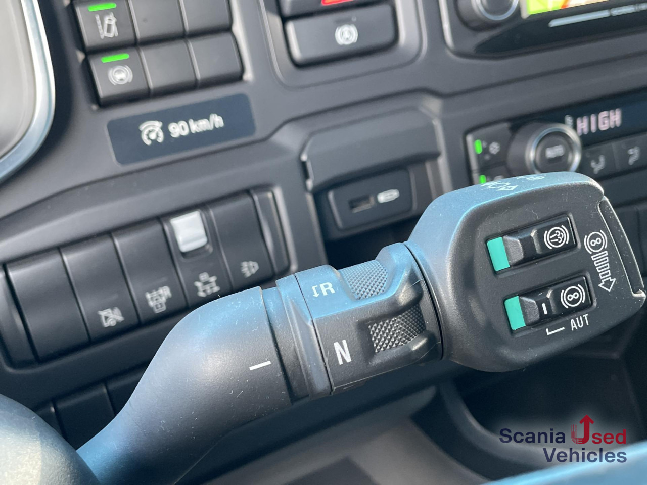 SCANIA R 450 A4x2NB RETARDER DIFF-L FULL AIR LED SMART2 - Xe đầu kéo: hình 4 SCANIA R 450 A4x2NB RETARDER DIFF-L FULL AIR LED SMART2 - Xe đầu kéo: hình 4