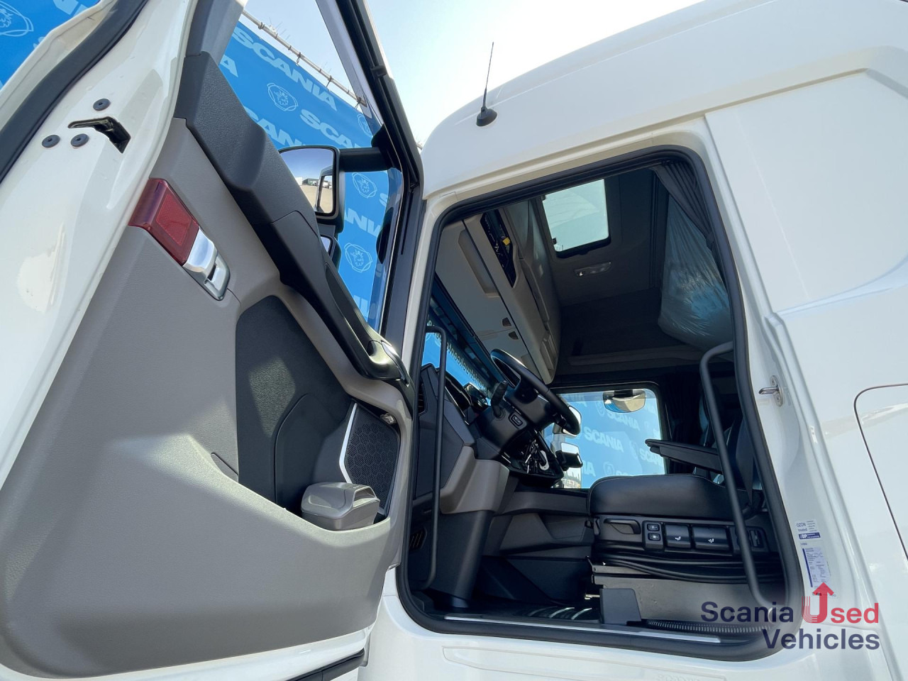 SCANIA S 500 A4x2NB RETARDER DIFF-L PARK AIRCO FULL AIR - Xe đầu kéo: hình 5 SCANIA S 500 A4x2NB RETARDER DIFF-L PARK AIRCO FULL AIR - Xe đầu kéo: hình 5