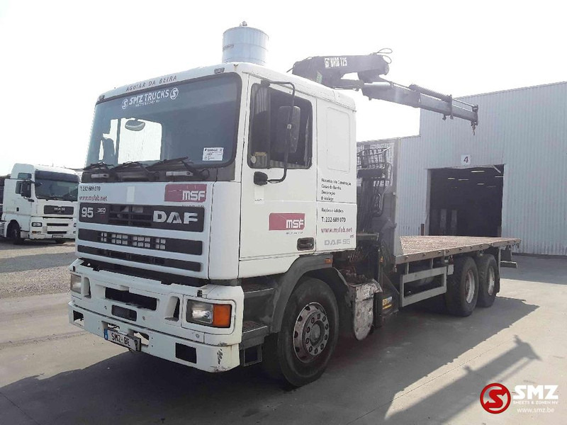 DAF 95 360 ATI lames hiab 125 Steel top - Xe tải thùng lửng/ Phẳng, Xe cẩu tự hành: hình 3 DAF 95 360 ATI lames hiab 125 Steel top - Xe tải thùng lửng/ Phẳng, Xe cẩu tự hành: hình 3