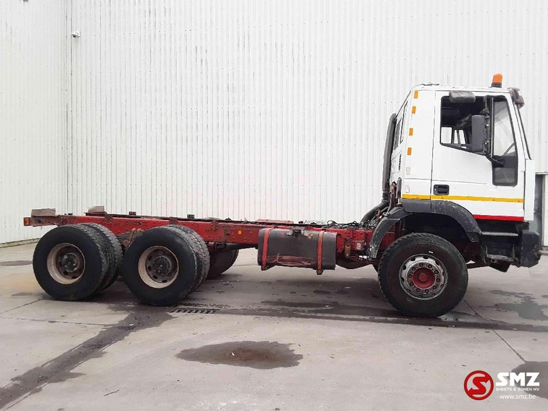 Iveco Eurotrakker 260.34 6x4 manual pump! - Xe tải khung gầm: hình 4 Iveco Eurotrakker 260.34 6x4 manual pump! - Xe tải khung gầm: hình 4