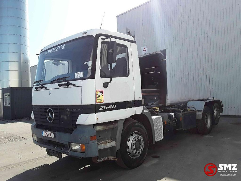 Mercedes-Benz Actros 2540 6x2 francais - Xe tải khung gầm: hình 3 Mercedes-Benz Actros 2540 6x2 francais - Xe tải khung gầm: hình 3