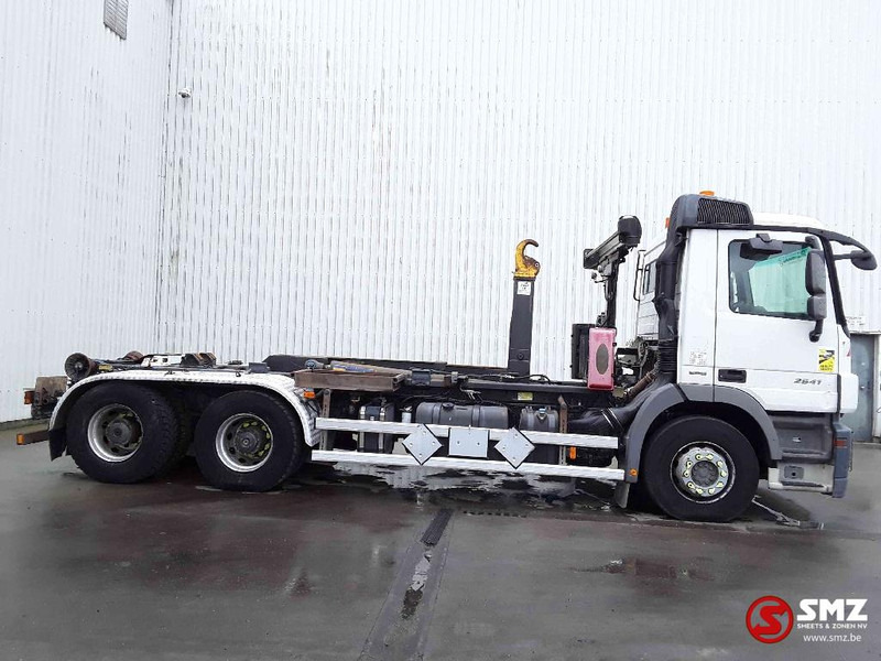 Mercedes-Benz Actros 2641 6x4 - Xe chở container/ Xe tải hoán đổi thân: hình 4 Mercedes-Benz Actros 2641 6x4 - Xe chở container/ Xe tải hoán đổi thân: hình 4