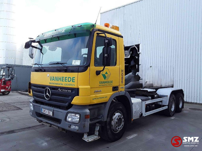 Mercedes-Benz Actros 2641 6x4 EPS lames - Xe tải khung gầm: hình 3 Mercedes-Benz Actros 2641 6x4 EPS lames - Xe tải khung gầm: hình 3