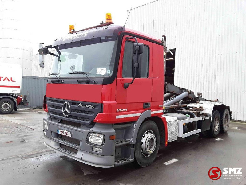 Mercedes-Benz Actros 2644 6x4 lames zps - Xe chở container/ Xe tải hoán đổi thân: hình 3 Mercedes-Benz Actros 2644 6x4 lames zps - Xe chở container/ Xe tải hoán đổi thân: hình 3