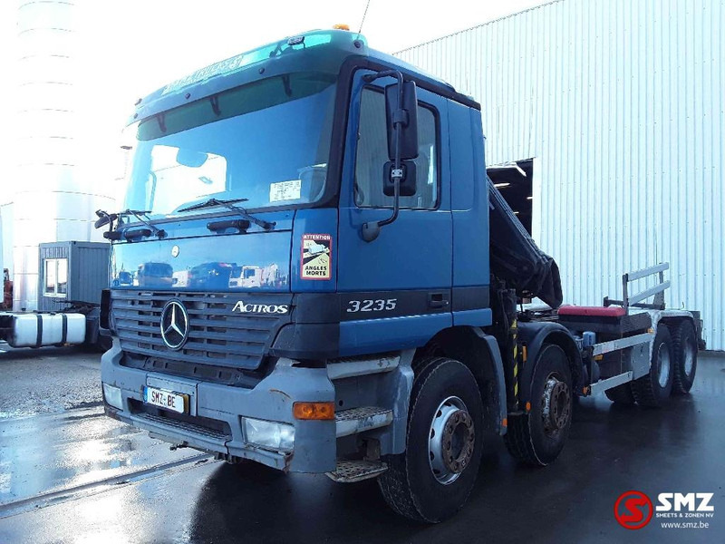 Mercedes-Benz Actros 3235 hiab 166d-3 - Xe tải thùng lửng/ Phẳng, Xe cẩu tự hành: hình 3 Mercedes-Benz Actros 3235 hiab 166d-3 - Xe tải thùng lửng/ Phẳng, Xe cẩu tự hành: hình 3