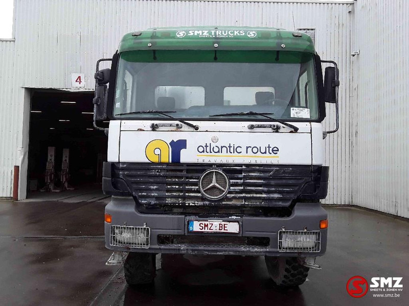 Mercedes-Benz Actros 3335 6x6 88000km manual - Xe bơm bê tông: hình 2 Mercedes-Benz Actros 3335 6x6 88000km manual - Xe bơm bê tông: hình 2