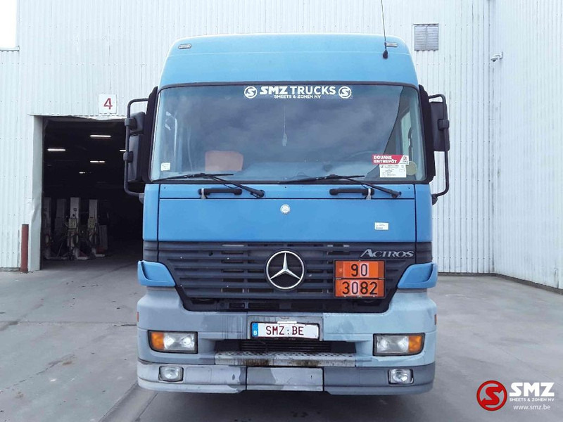 Mercedes-Benz Actros 1843 manual - Xe đầu kéo: hình 2 Mercedes-Benz Actros 1843 manual - Xe đầu kéo: hình 2