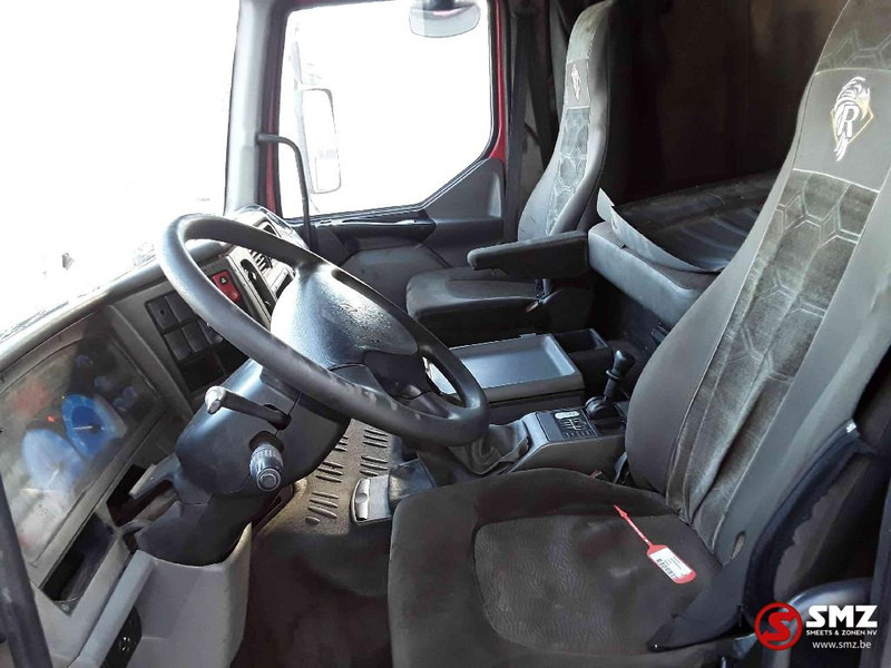 Interior photo 1: Xe đầu kéo Renault Premium 420 manual