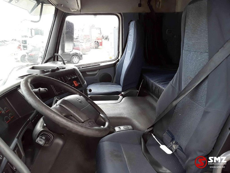 Interior photo 2: Xe đầu kéo Volvo FM 480 adr