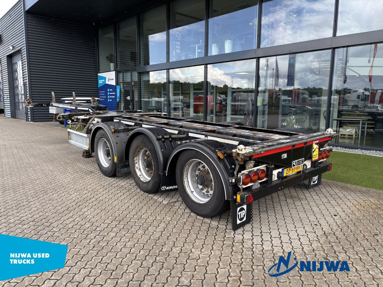 D-TEC FLEXITRAILER 20-30-40-45 ft containers + Genset - Xe chở container/ Sơ mi rơ moóc hoán đổi thân: hình 4 D-TEC FLEXITRAILER 20-30-40-45 ft containers + Genset - Xe chở container/ Sơ mi rơ moóc hoán đổi thân: hình 4