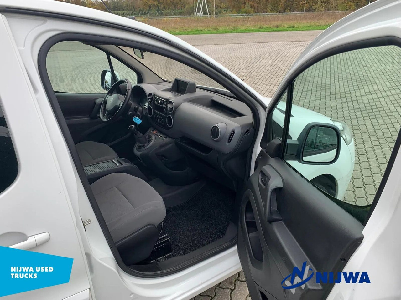 Xe van nhỏ gọn mới Peugeot Partner Navigatie + Airco Kasten: hình 15