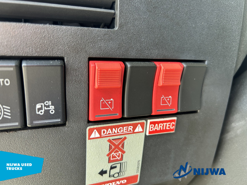 Xe đầu kéo Volvo FH 460 6x2 Valid ADR + ACC: hình 17