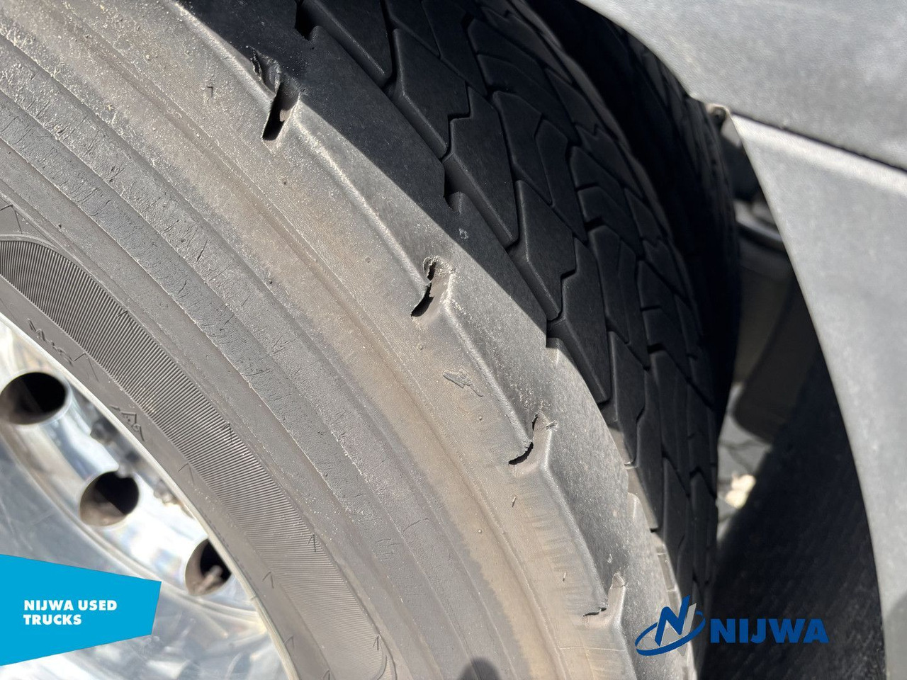 Volvo FH 460 6x2 Valid ADR + Midlift - Xe đầu kéo: hình 5 Volvo FH 460 6x2 Valid ADR + Midlift - Xe đầu kéo: hình 5
