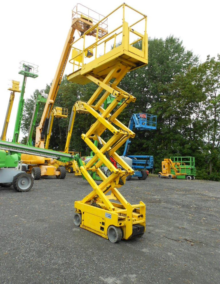 Genie GS 1930, Scherenarbeitsbühne Genie 8 m - Nền bục trên không gắn trên xe tải: hình 4 Genie GS 1930, Scherenarbeitsbühne Genie 8 m - Nền bục trên không gắn trên xe tải: hình 4