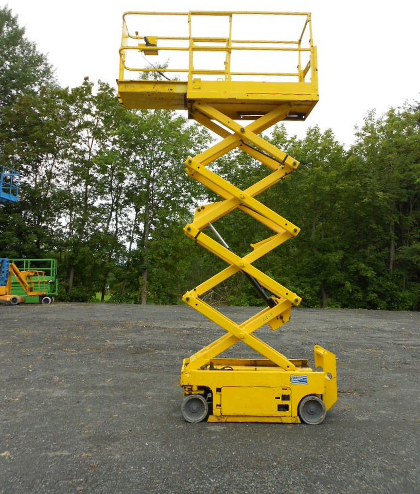 Genie GS 1930, Scherenarbeitsbühne Genie 8 m - Nền bục trên không gắn trên xe tải: hình 5 Genie GS 1930, Scherenarbeitsbühne Genie 8 m - Nền bục trên không gắn trên xe tải: hình 5