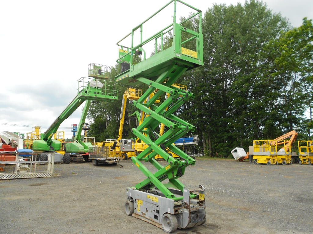 Genie GS 1932, Scherenarbeitsbühne Genie 8 m - Nền bục trên không gắn trên xe tải: hình 4 Genie GS 1932, Scherenarbeitsbühne Genie 8 m - Nền bục trên không gắn trên xe tải: hình 4