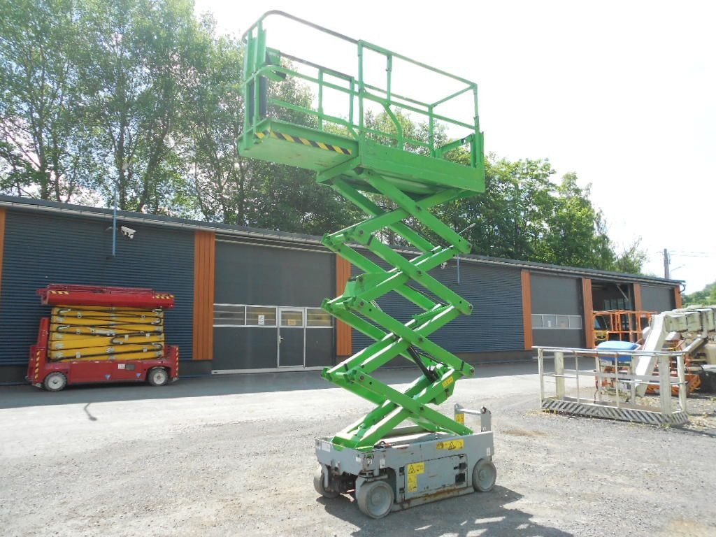 Genie GS 1932, Scherenarbeitsbühne Genie 8 m - Nền bục trên không gắn trên xe tải: hình 2 Genie GS 1932, Scherenarbeitsbühne Genie 8 m - Nền bục trên không gắn trên xe tải: hình 2