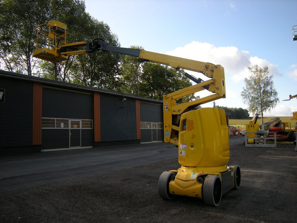Haulotte HA12CJ+ , AH 12m, Korbarm drehbar - Nền bục trên không gắn trên xe tải: hình 3 Haulotte HA12CJ+ , AH 12m, Korbarm drehbar - Nền bục trên không gắn trên xe tải: hình 3