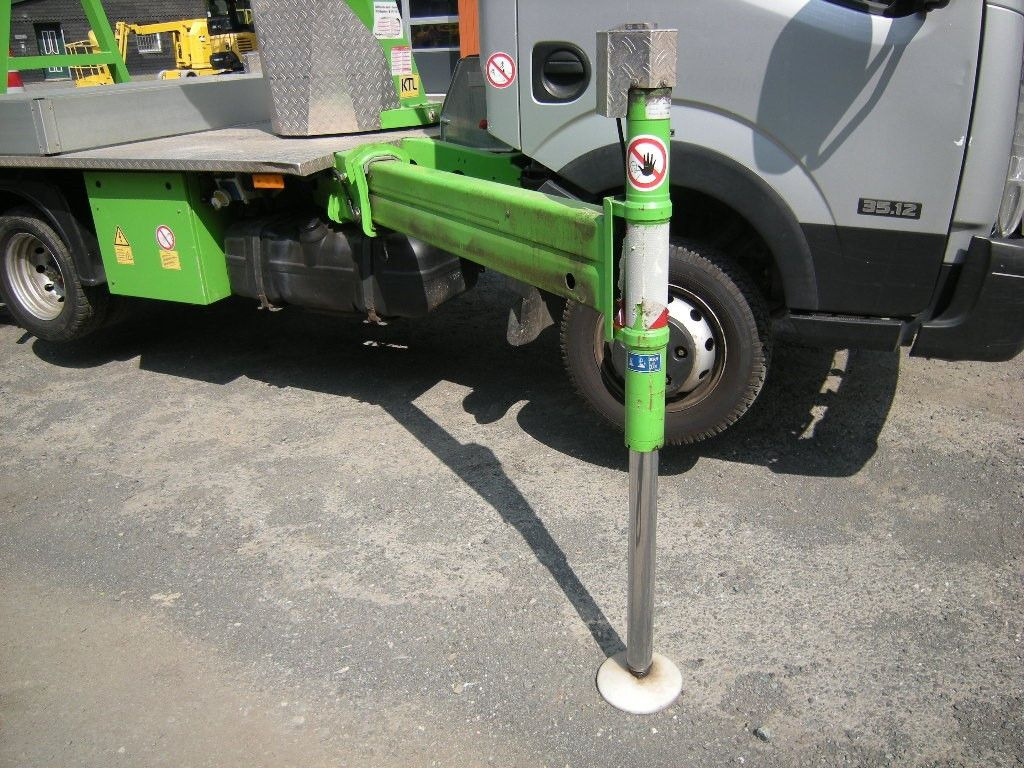 Nền bục trên không gắn trên xe tải Nissan NT400 Cabstar mit Palfinger P210BK, 21m: hình 9