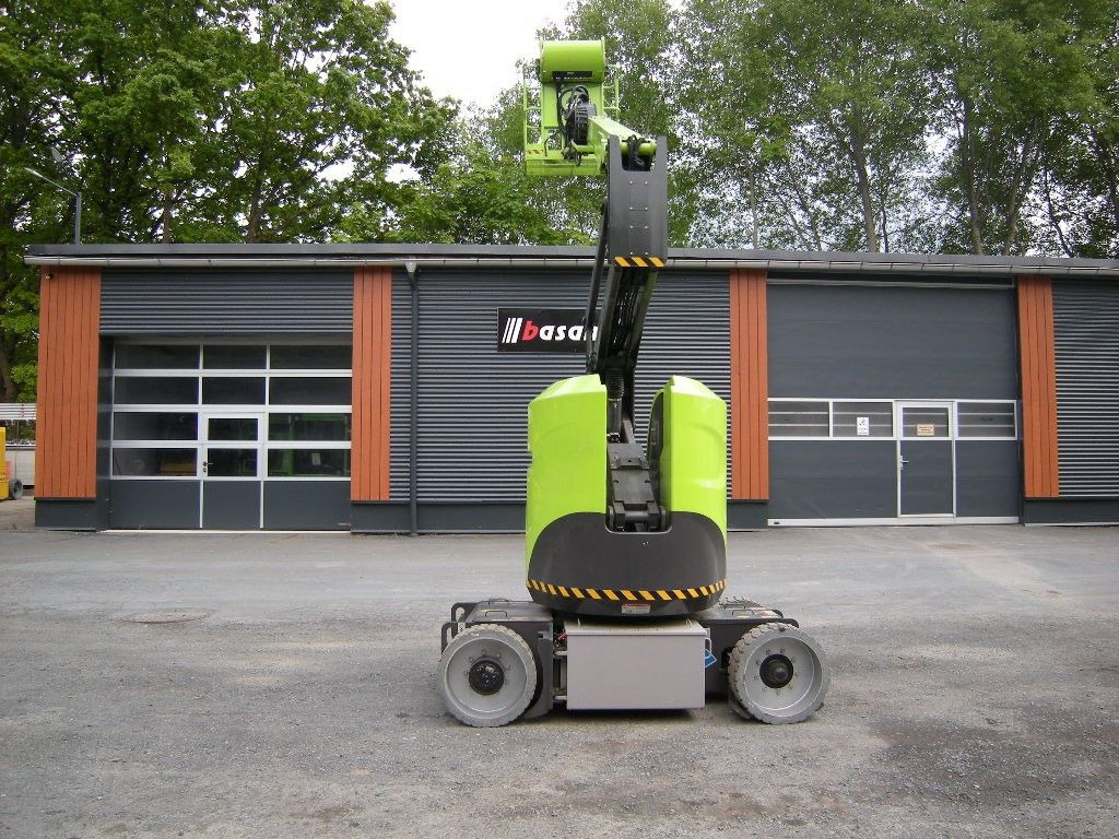 Zoomlion ZA10RJE , AH 12m - Nền bục trên không gắn trên xe tải: hình 2 Zoomlion ZA10RJE , AH 12m - Nền bục trên không gắn trên xe tải: hình 2