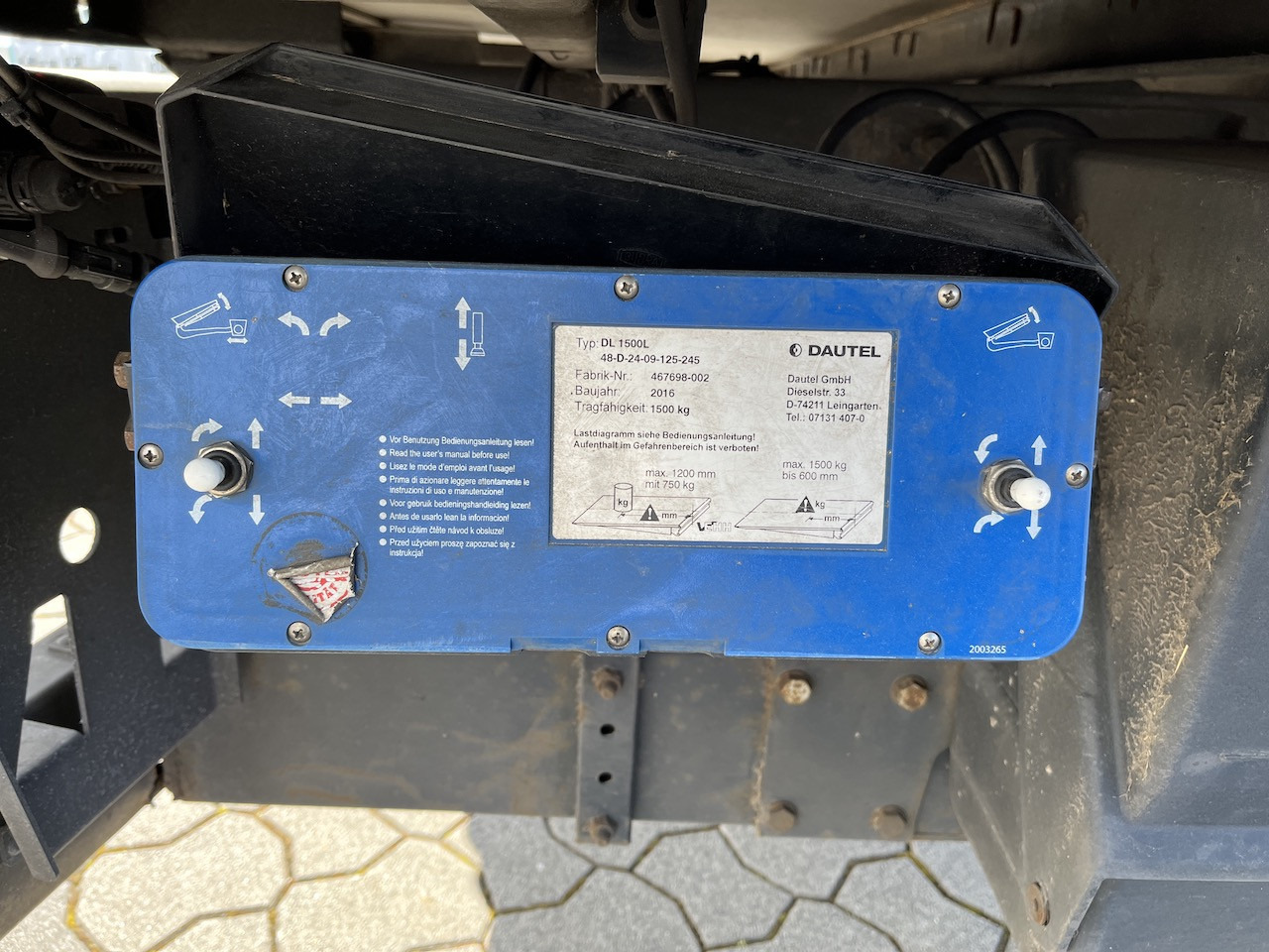 Iveco 120E25 Eurocargo 4x2 Koffer | Ladebordwand - Xe tải hộp: hình 4 Iveco 120E25 Eurocargo 4x2 Koffer | Ladebordwand - Xe tải hộp: hình 4