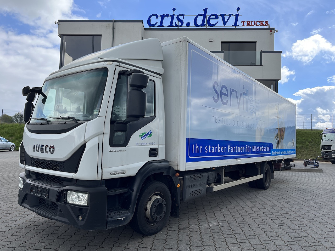 Iveco 120E25 Eurocargo 4x2 Koffer | Ladebordwand - Xe tải hộp: hình 1 Iveco 120E25 Eurocargo 4x2 Koffer | Ladebordwand - Xe tải hộp: hình 1