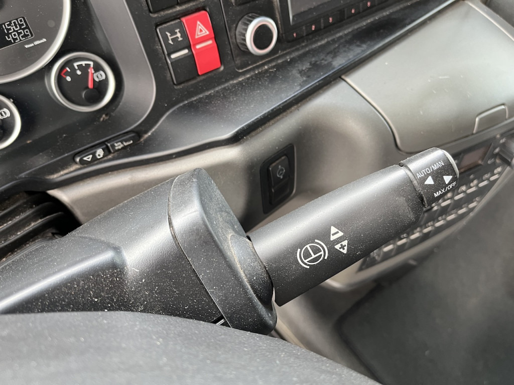 MAN TGX 26.480 6x2 Atlas 145.2 Kran Baustoff AHK - Xe tải thùng lửng/ Phẳng, Xe cẩu tự hành: hình 2 MAN TGX 26.480 6x2 Atlas 145.2 Kran Baustoff AHK - Xe tải thùng lửng/ Phẳng, Xe cẩu tự hành: hình 2