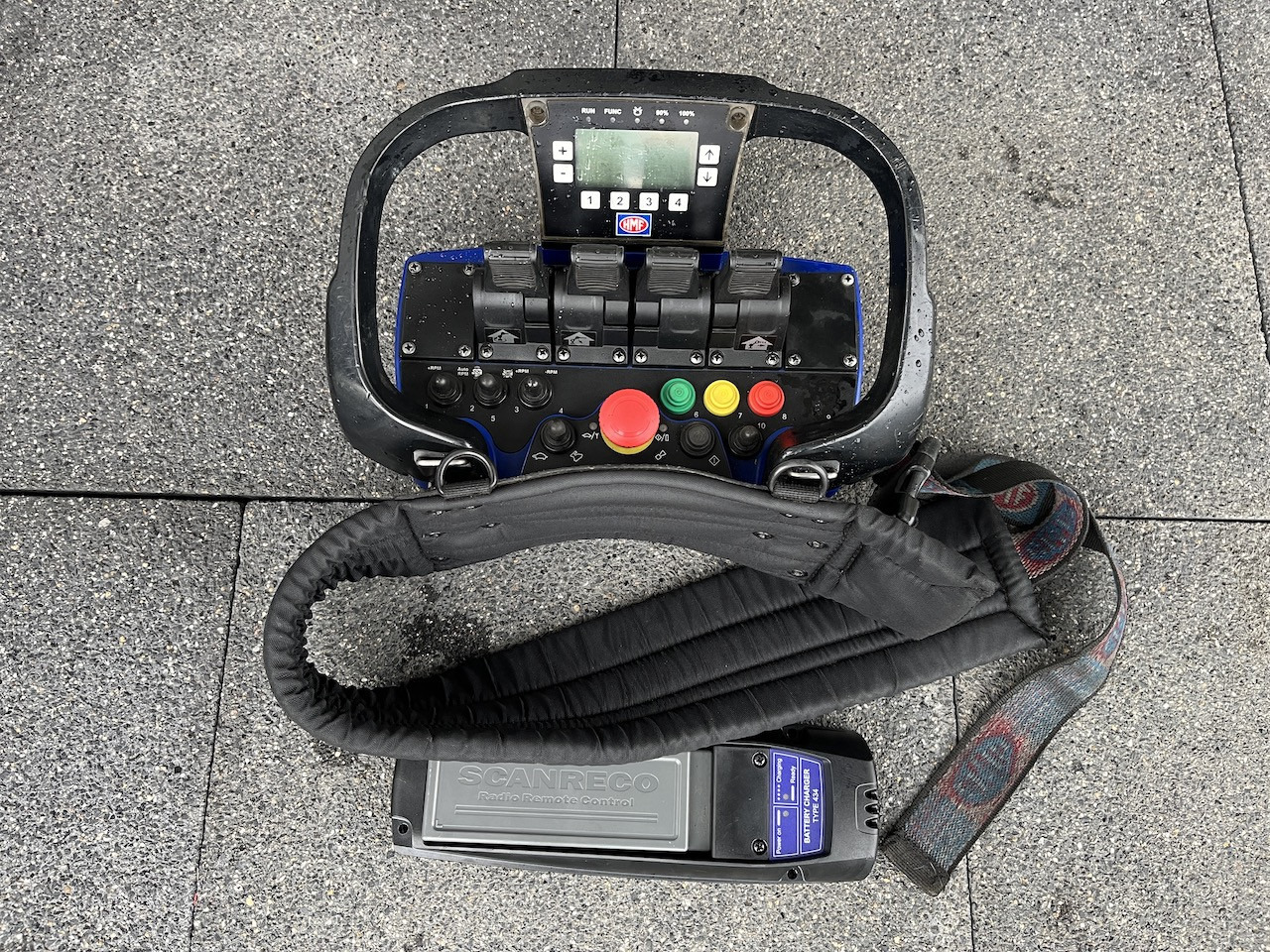 Meusburger MPS-3 Auflieger mit Kran HMF 1510 K-4 Lenkachse - Sơ mi rơ moóc thùng lửng/ Phẳng: hình 4 Meusburger MPS-3 Auflieger mit Kran HMF 1510 K-4 Lenkachse - Sơ mi rơ moóc thùng lửng/ Phẳng: hình 4